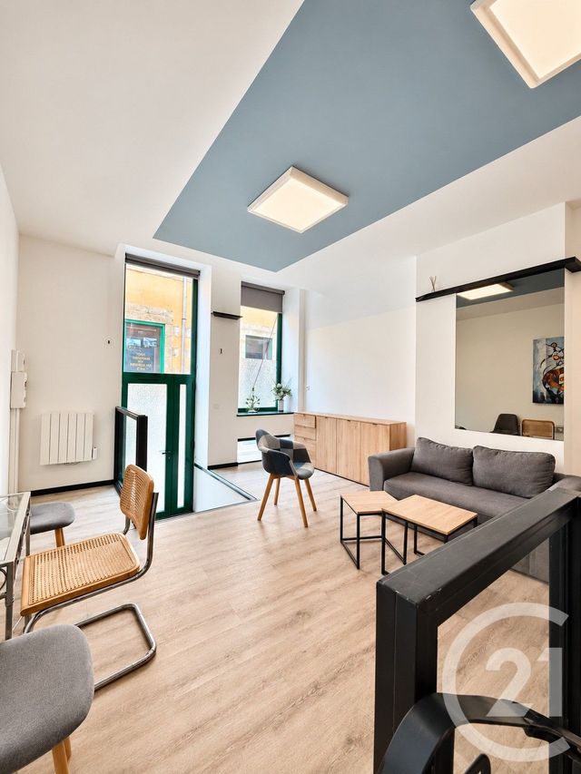 Appartement F2 &agrave; louer - 2 pi&egrave;ces - 61,58 m2 - Moulins - 03 - AUVERGNE