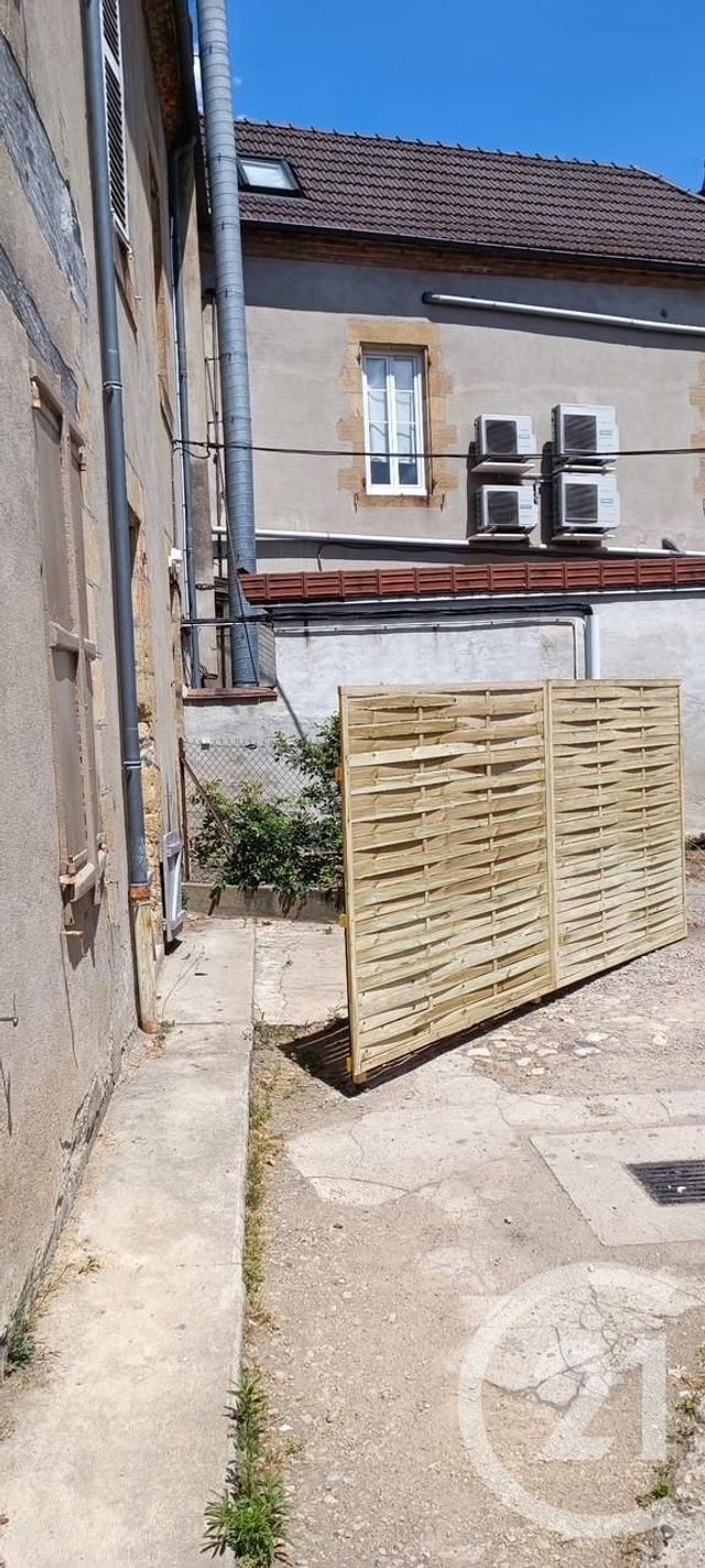 Appartement F3 &agrave; louer - 3 pi&egrave;ces - 68,24 m2 - Moulins - 03 - AUVERGNE
