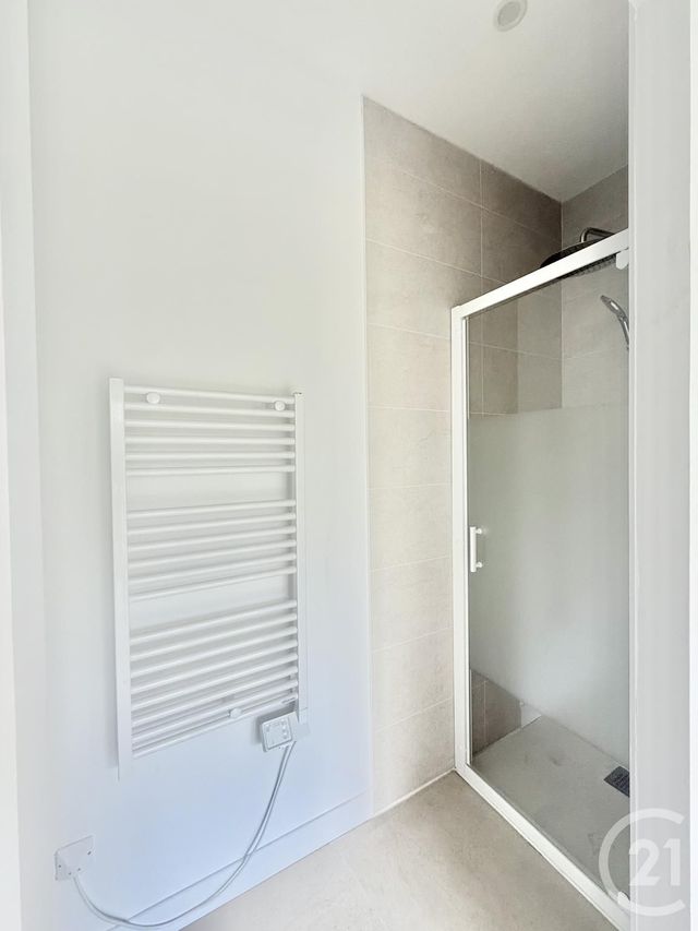 Maison &agrave; louer - 4 pi&egrave;ces - 99,09 m2 - Yzeure - 03 - AUVERGNE