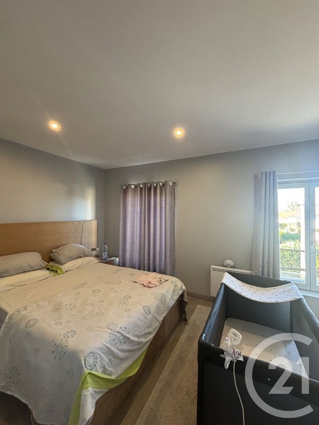 Appartement F3 &agrave; louer - 3 pi&egrave;ces - 66,43 m2 - Yzeure - 03 - AUVERGNE