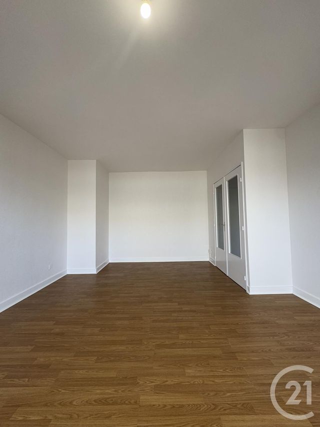 Appartement F2 &agrave; louer - 2 pi&egrave;ces - 47,30 m2 - Moulins - 03 - AUVERGNE