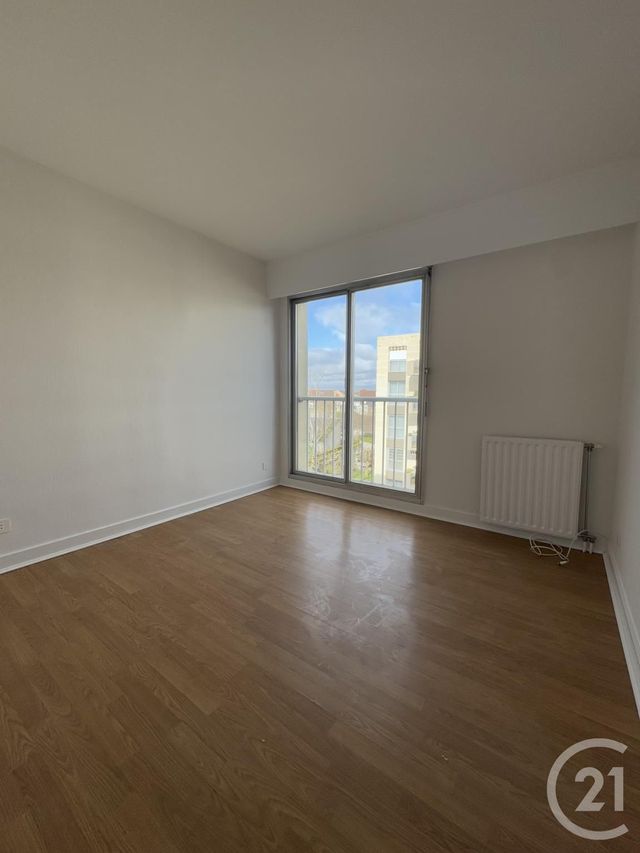 Appartement F2 &agrave; louer - 2 pi&egrave;ces - 47,30 m2 - Moulins - 03 - AUVERGNE