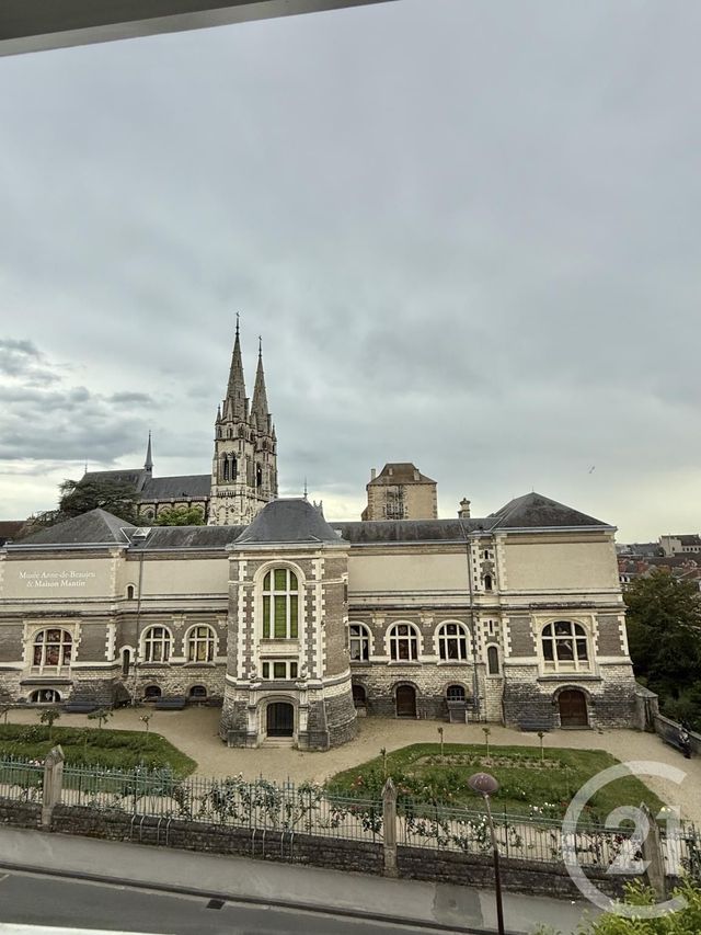 Appartement F1 &agrave; louer - 1 pi&egrave;ce - 20,35 m2 - Moulins - 03 - AUVERGNE
