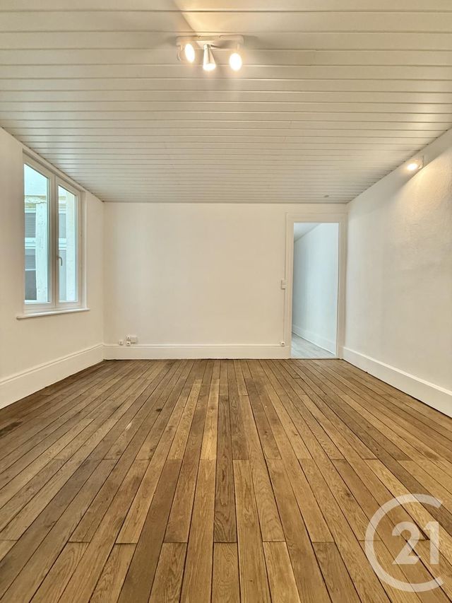 Appartement F3 &agrave; louer - 3 pi&egrave;ces - 69 m2 - Moulins - 03 - AUVERGNE