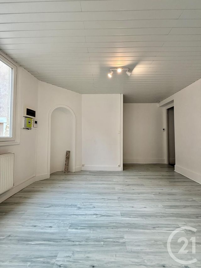 Appartement F3 &agrave; louer - 3 pi&egrave;ces - 69 m2 - Moulins - 03 - AUVERGNE