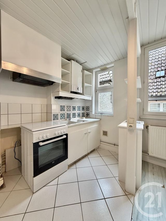 Appartement F3 &agrave; louer - 3 pi&egrave;ces - 69 m2 - Moulins - 03 - AUVERGNE