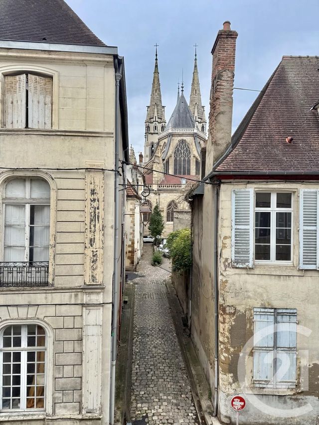Appartement F3 &agrave; louer - 3 pi&egrave;ces - 69 m2 - Moulins - 03 - AUVERGNE