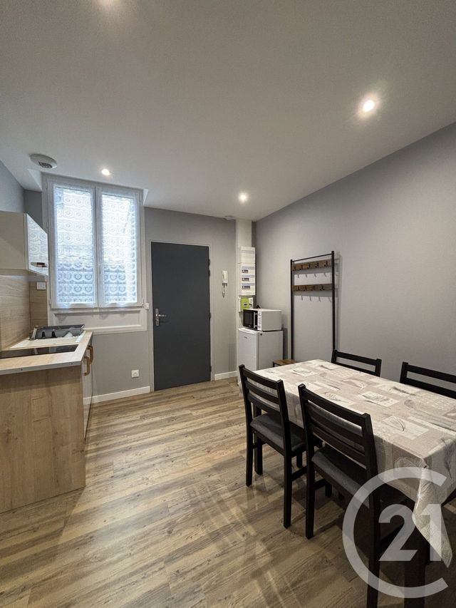 Appartement Studio &agrave; louer - 1 pi&egrave;ce - 31,19 m2 - Moulins - 03 - AUVERGNE