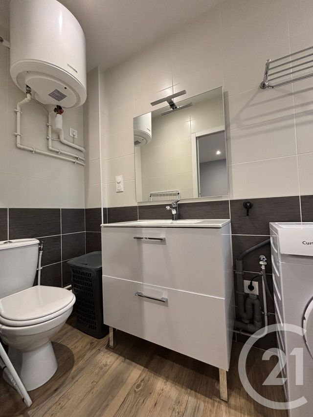 Appartement Studio &agrave; louer - 1 pi&egrave;ce - 31,19 m2 - Moulins - 03 - AUVERGNE