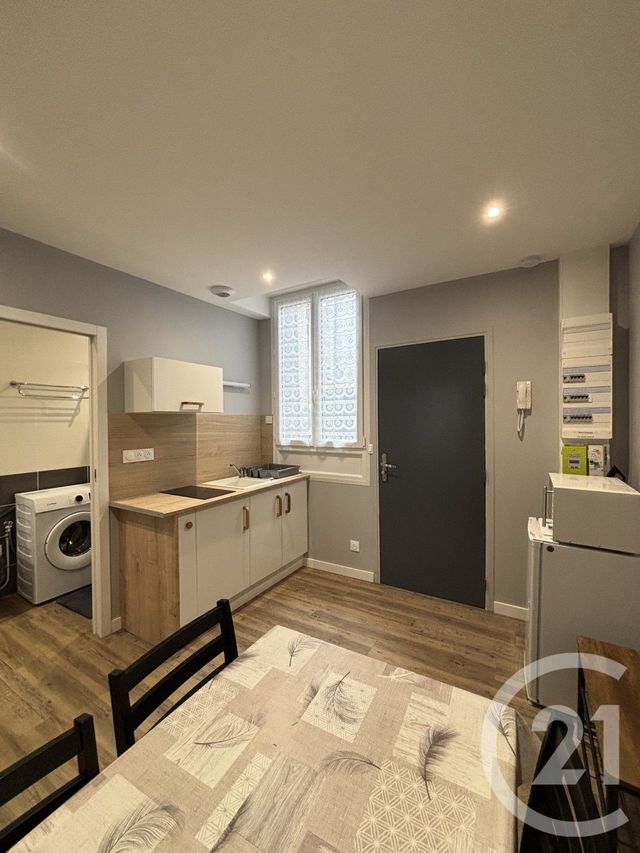 Appartement Studio &agrave; louer - 1 pi&egrave;ce - 31,19 m2 - Moulins - 03 - AUVERGNE