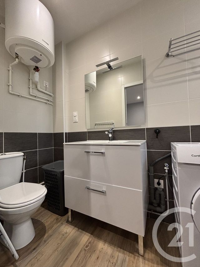 Appartement Studio &agrave; louer - 1 pi&egrave;ce - 31,19 m2 - Moulins - 03 - AUVERGNE