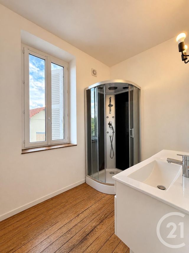Appartement F5 &agrave; louer - 5 pi&egrave;ces - 123,60 m2 - Moulins - 03 - AUVERGNE
