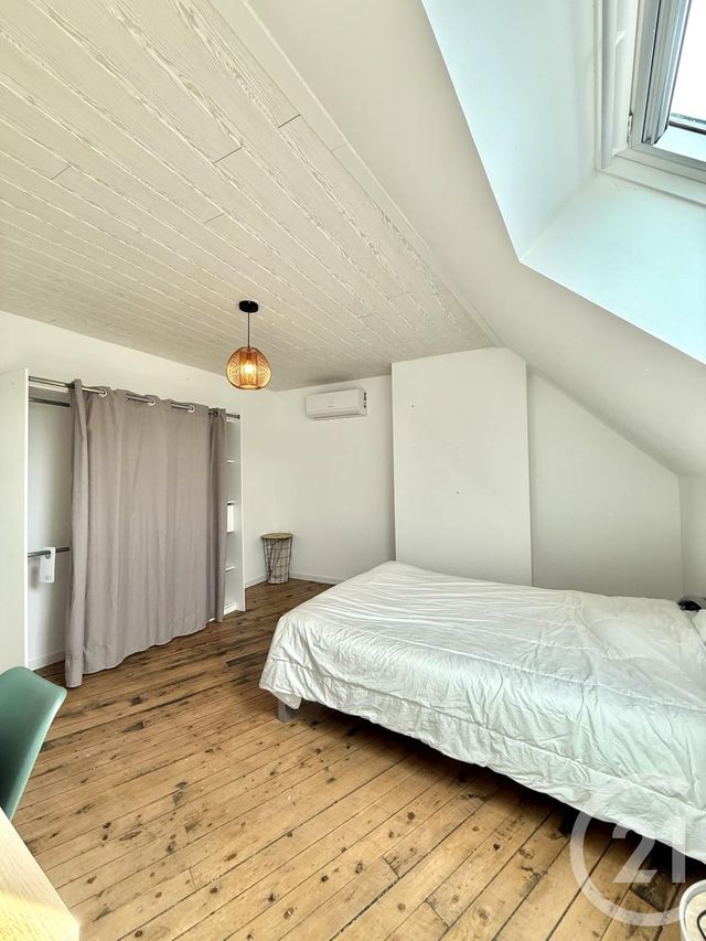 Appartement F5 &agrave; louer - 5 pi&egrave;ces - 123,60 m2 - Moulins - 03 - AUVERGNE