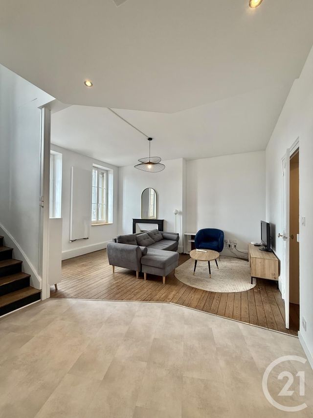 Appartement F5 &agrave; louer - 5 pi&egrave;ces - 123,60 m2 - Moulins - 03 - AUVERGNE