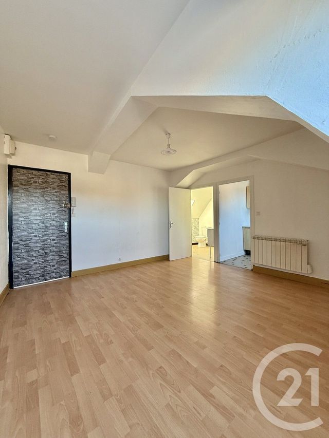 Appartement Studio &agrave; louer - 1 pi&egrave;ce - 28,24 m2 - Moulins - 03 - AUVERGNE
