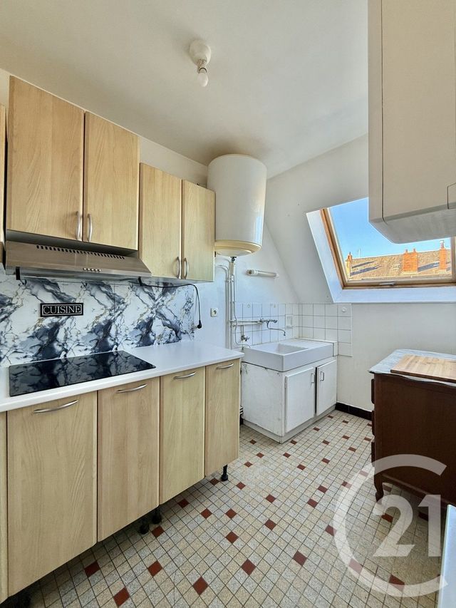 Appartement Studio &agrave; louer - 1 pi&egrave;ce - 28,24 m2 - Moulins - 03 - AUVERGNE