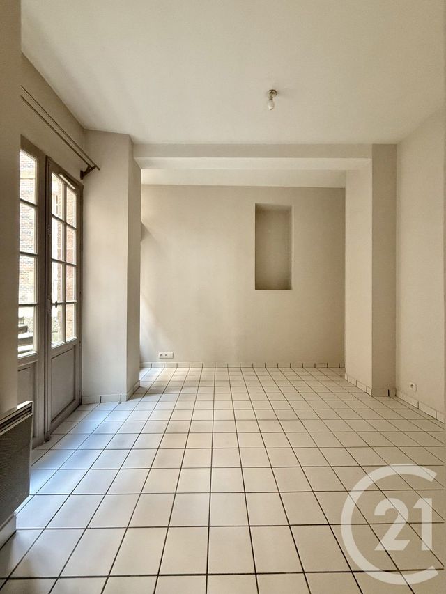 Appartement F2 &agrave; louer - 2 pi&egrave;ces - 47,46 m2 - Moulins - 03 - AUVERGNE