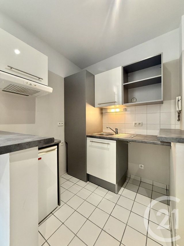 Appartement F2 &agrave; louer - 2 pi&egrave;ces - 47,46 m2 - Moulins - 03 - AUVERGNE