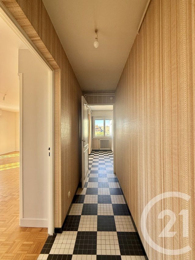 Appartement F3 &agrave; vendre - 3 pi&egrave;ces - 82,40 m2 - Moulins - 03 - AUVERGNE