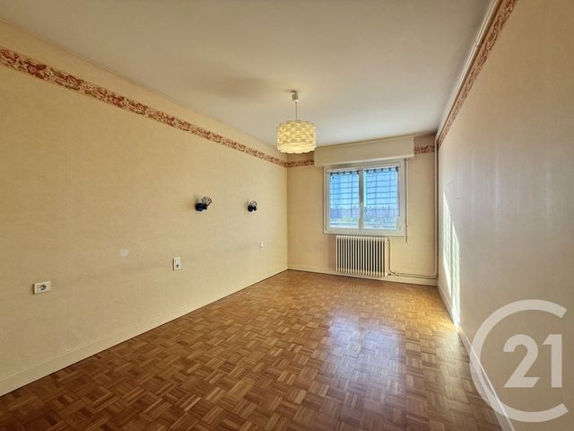 Appartement F3 &agrave; vendre - 3 pi&egrave;ces - 82,40 m2 - Moulins - 03 - AUVERGNE