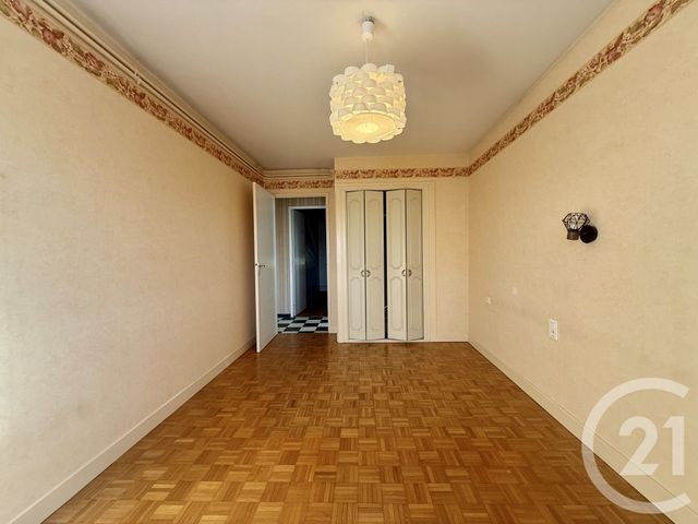 Appartement F3 &agrave; vendre - 3 pi&egrave;ces - 82,40 m2 - Moulins - 03 - AUVERGNE