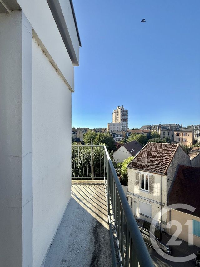 Appartement F3 &agrave; vendre - 3 pi&egrave;ces - 82,40 m2 - Moulins - 03 - AUVERGNE
