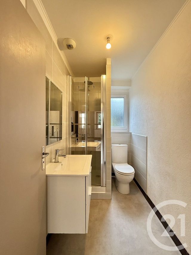 Appartement F1 &agrave; louer - 1 pi&egrave;ce - 29,87 m2 - Moulins - 03 - AUVERGNE