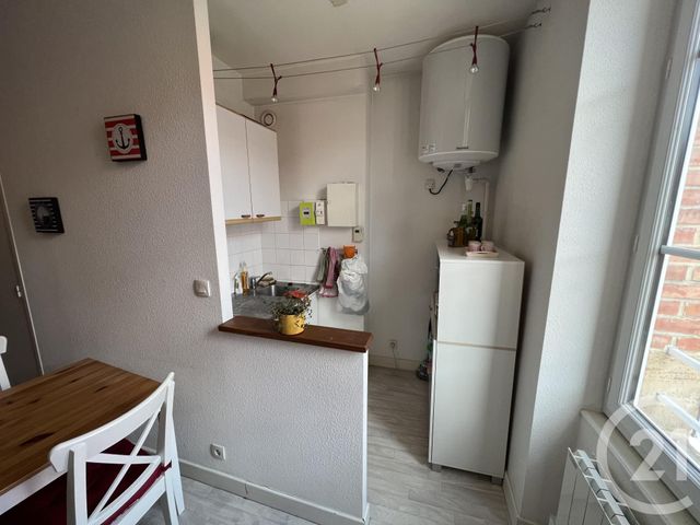 Appartement F1 &agrave; louer - 1 pi&egrave;ce - 30,80 m2 - Moulins - 03 - AUVERGNE