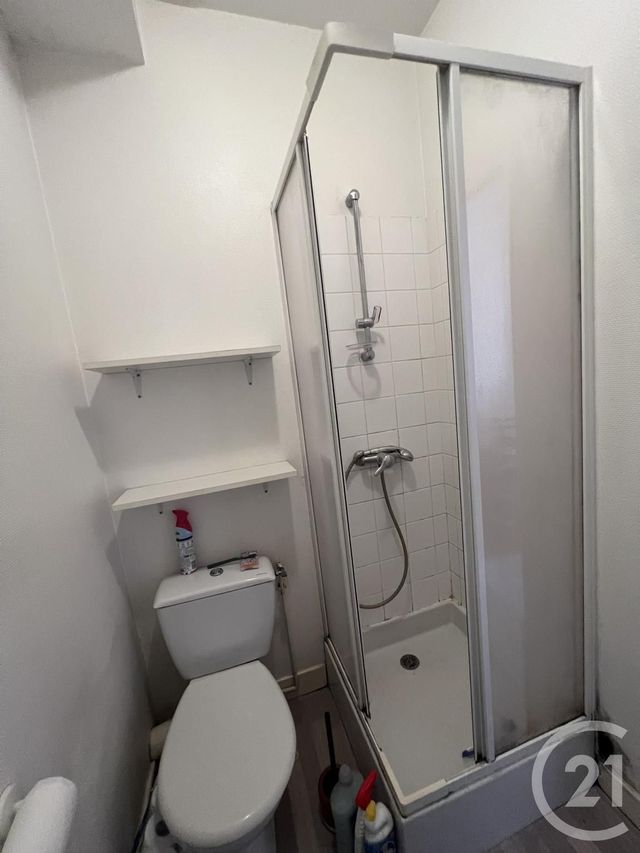 Appartement F1 &agrave; louer - 1 pi&egrave;ce - 30,80 m2 - Moulins - 03 - AUVERGNE
