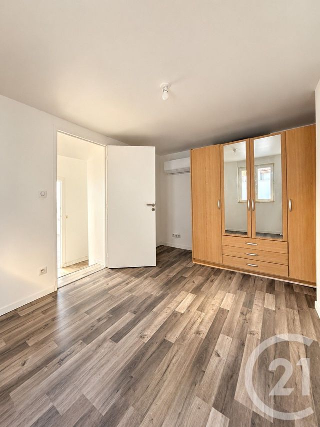 Appartement F4 &agrave; louer - 4 pi&egrave;ces - 70,79 m2 - Moulins - 03 - AUVERGNE