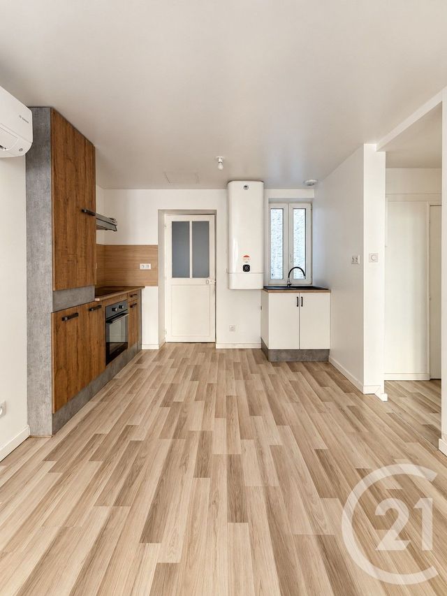 Appartement F4 &agrave; louer - 4 pi&egrave;ces - 70,79 m2 - Moulins - 03 - AUVERGNE