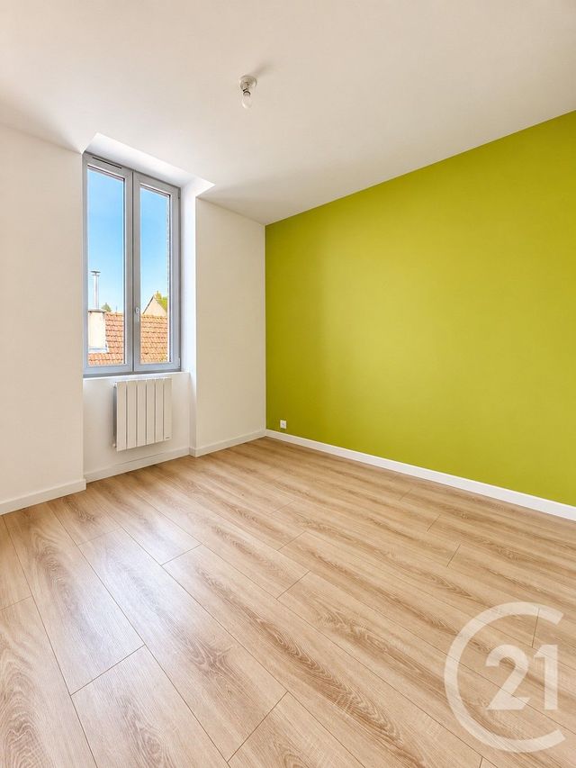 Appartement F4 &agrave; louer - 4 pi&egrave;ces - 89,50 m2 - Yzeure - 03 - AUVERGNE