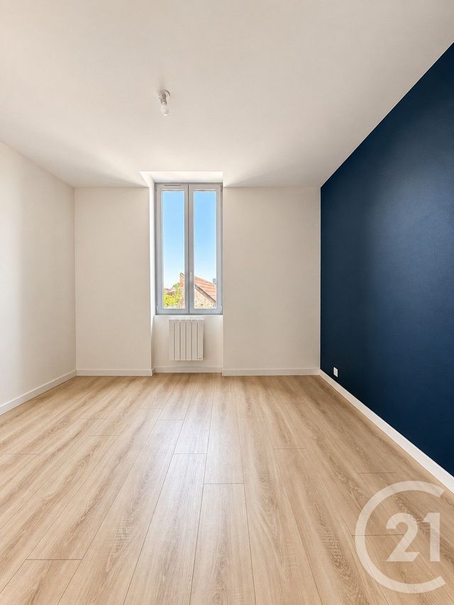 Appartement F4 &agrave; louer - 4 pi&egrave;ces - 89,50 m2 - Yzeure - 03 - AUVERGNE