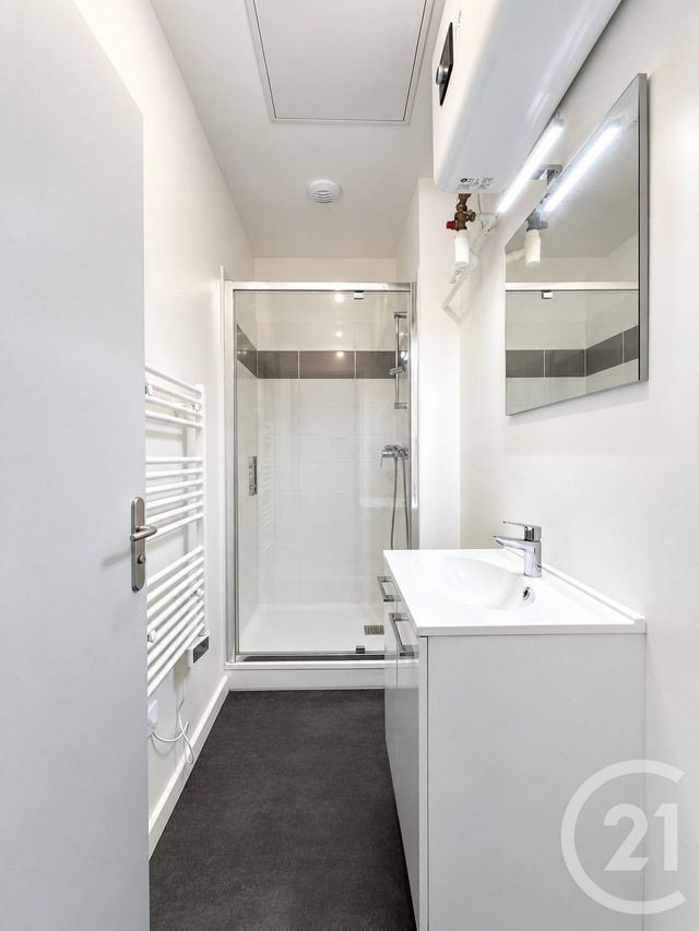 Appartement F4 &agrave; louer - 4 pi&egrave;ces - 89,50 m2 - Yzeure - 03 - AUVERGNE