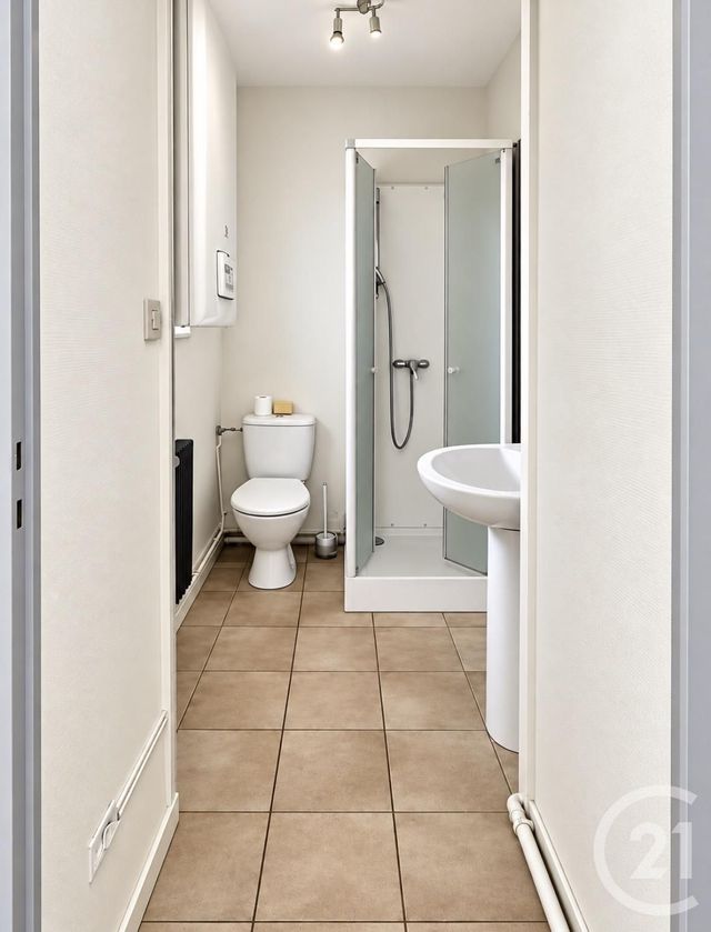 Appartement F2 &agrave; louer - 2 pi&egrave;ces - 23,79 m2 - Yzeure - 03 - AUVERGNE