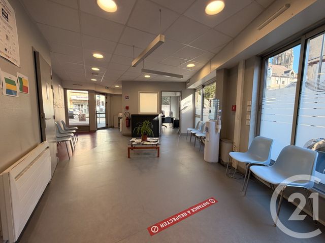 Local commercial à louer - 165.0 m2 - 03 - Allier