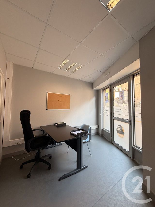 Local commercial à louer - 165.0 m2 - 03 - Allier