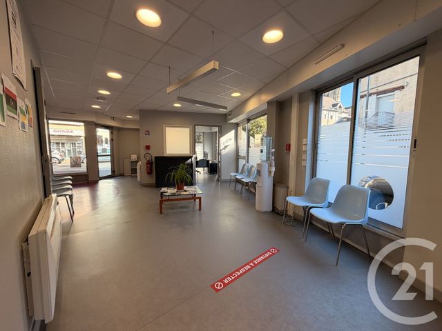Local commercial à louer - 165.0 m2 - 03 - Allier