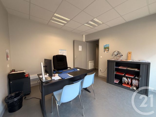Local commercial à louer - 165.0 m2 - 03 - Allier