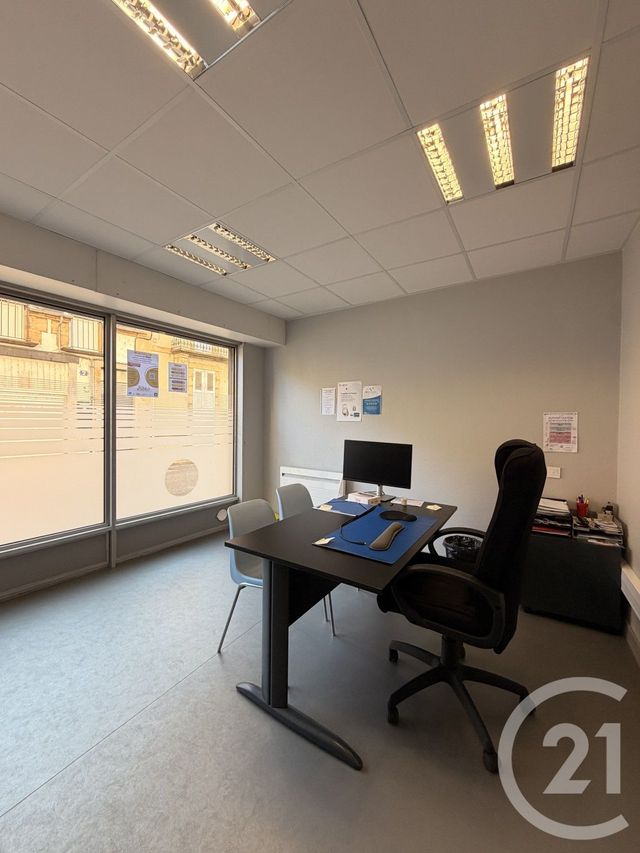 Local commercial à louer - 165.0 m2 - 03 - Allier