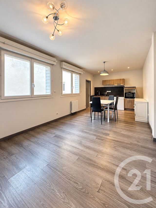 Appartement F2 &agrave; louer - 2 pi&egrave;ces - 39,52 m2 - Moulins - 03 - AUVERGNE