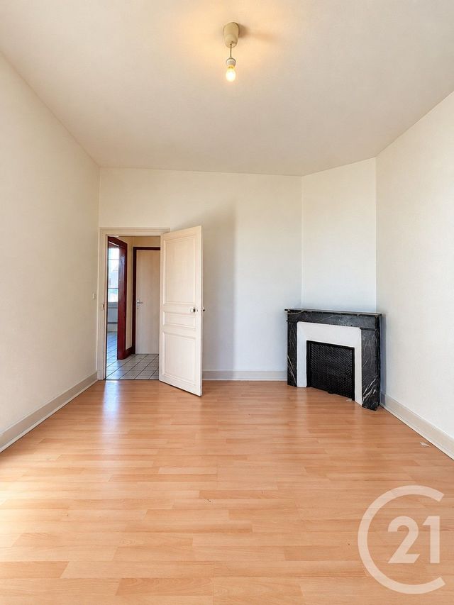 Appartement F2 &agrave; louer - 2 pi&egrave;ces - 45,38 m2 - Yzeure - 03 - AUVERGNE