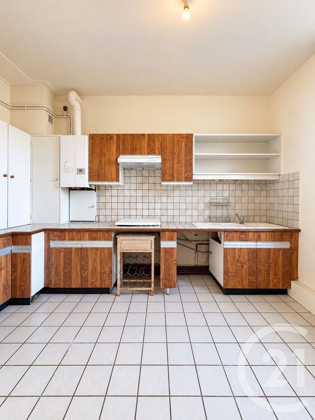 Appartement F2 &agrave; louer - 2 pi&egrave;ces - 45,38 m2 - Yzeure - 03 - AUVERGNE
