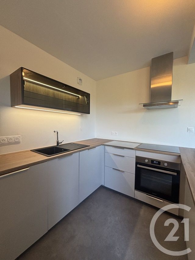 Appartement F3 &agrave; louer - 3 pi&egrave;ces - 73 m2 - Moulins - 03 - AUVERGNE