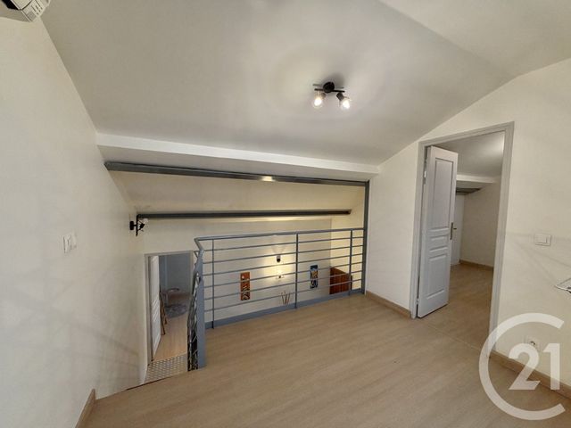 Appartement F3 bis &agrave; vendre - 4 pi&egrave;ces - 75,88 m2 - Moulins - 03 - AUVERGNE