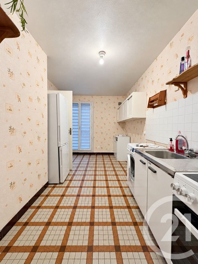 Appartement F3 &agrave; louer - 3 pi&egrave;ces - 66,35 m2 - Moulins - 03 - AUVERGNE