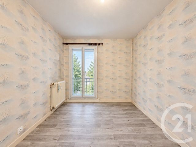 Appartement F3 &agrave; louer - 3 pi&egrave;ces - 66,35 m2 - Moulins - 03 - AUVERGNE