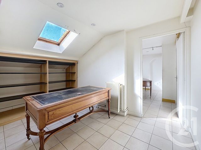 Maison &agrave; vendre - 11 pi&egrave;ces - 194,17 m2 - Villejuif - 94 - ILE-DE-FRANCE