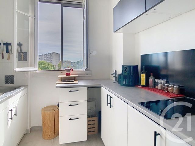 Appartement F3 à vendre - 3 pièces - 50,25 m2 - Thiais - 94 - ILE-DE-FRANCE