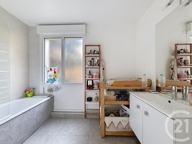 Appartement F4 à vendre - 4 pièces - 90 m2 - Thiais - 94 - ILE-DE-FRANCE